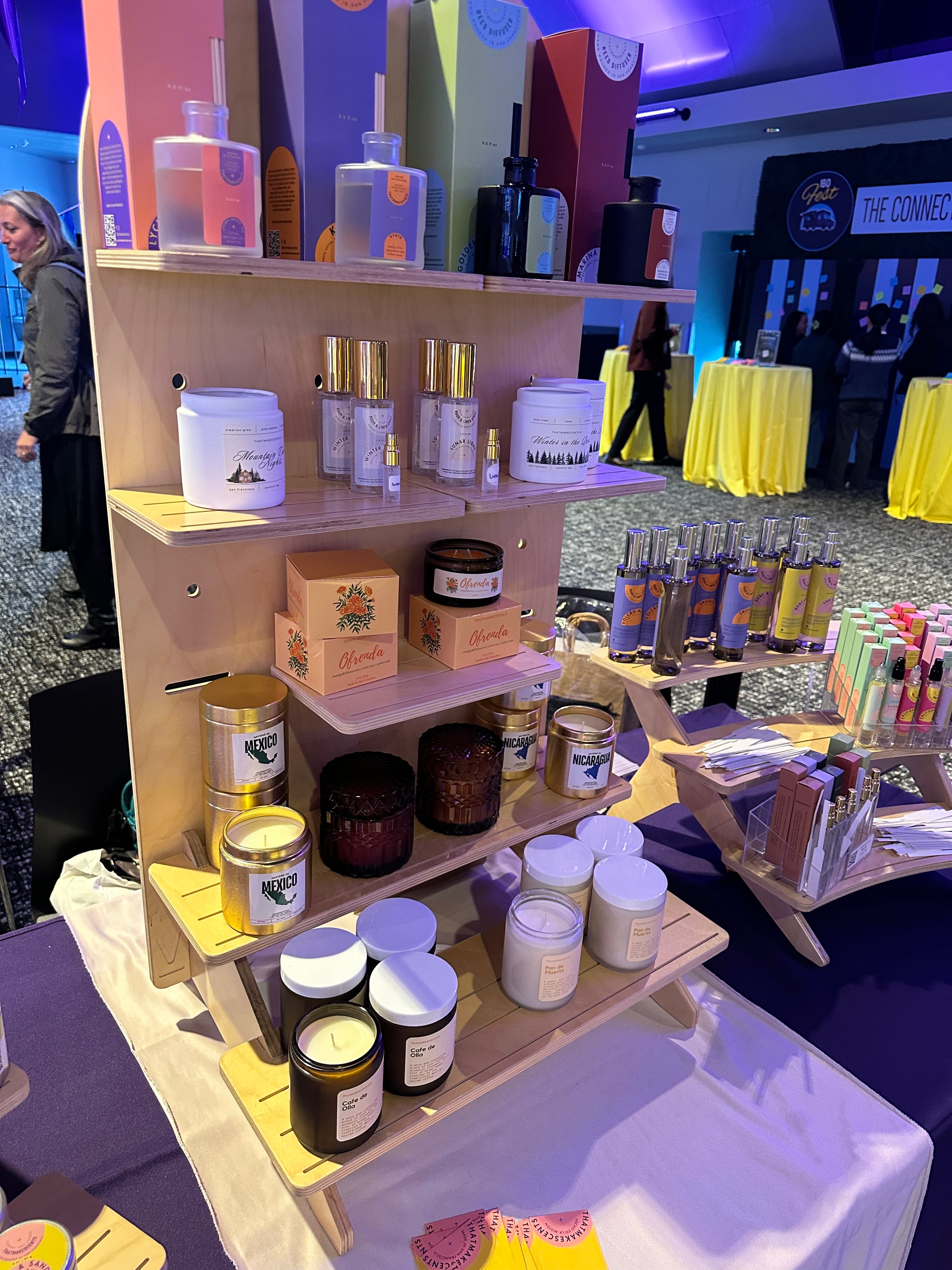 Round Collection Medium (RCM) | Vertical Ledge